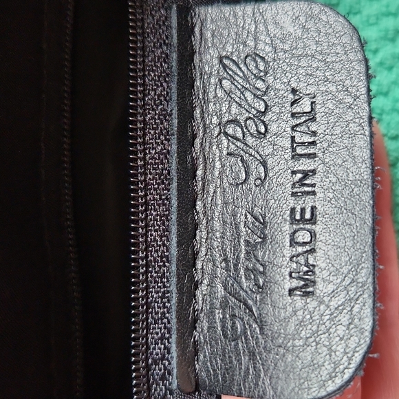 Italian Leather Bag - Picture 3 of 12